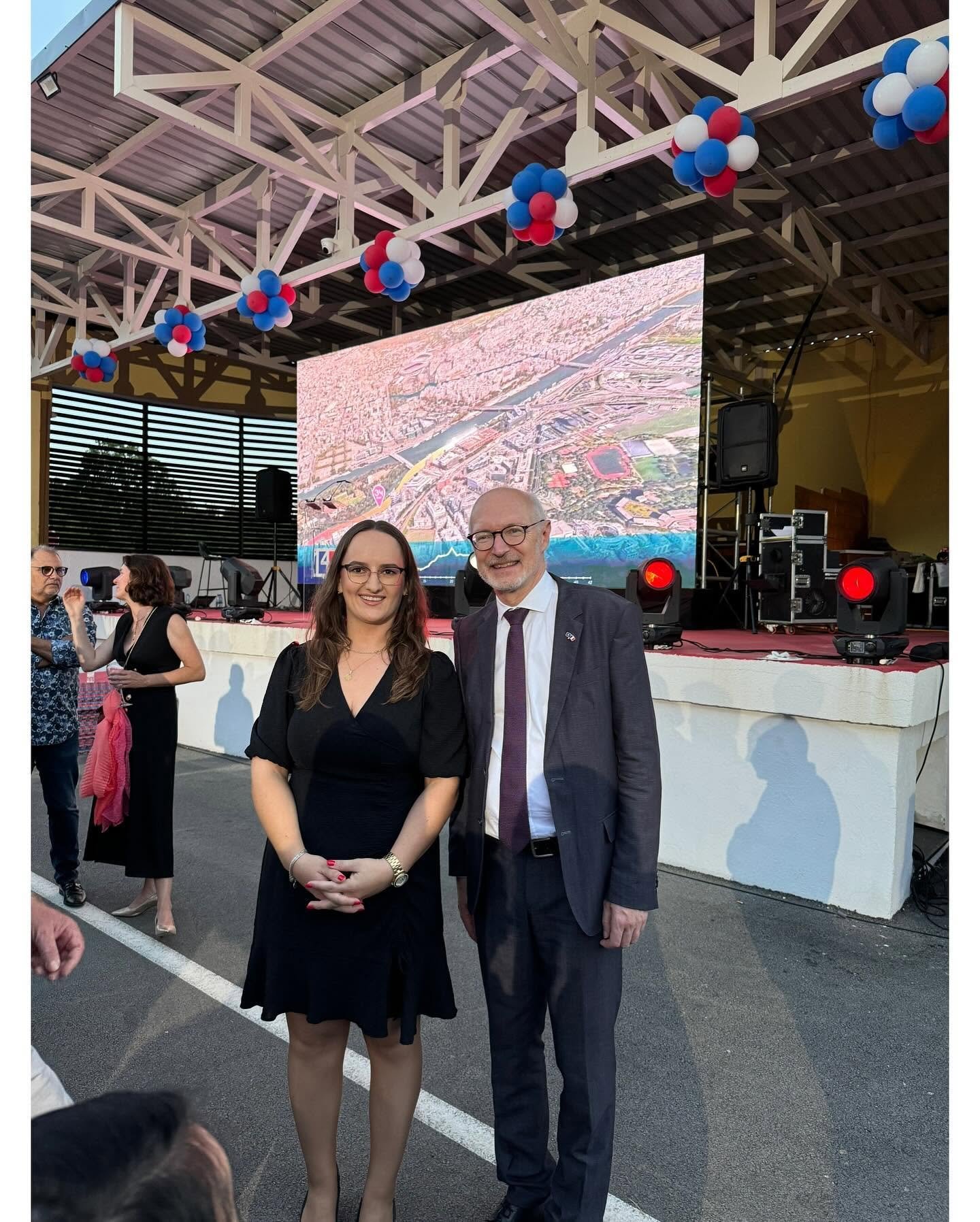 Ftesë nga Ambasadori i Francës në Kosovë Z.Olivier Guerot, kryetares se Federatës Znj.Drilona Islami
